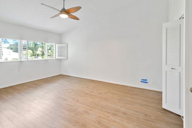 6191 Old Court Road 806, Boca Raton, FL 33433