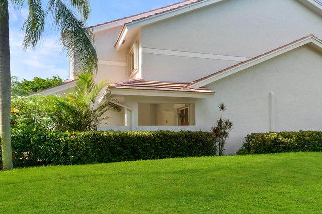 6191 Old Court Road 806, Boca Raton, FL 33433