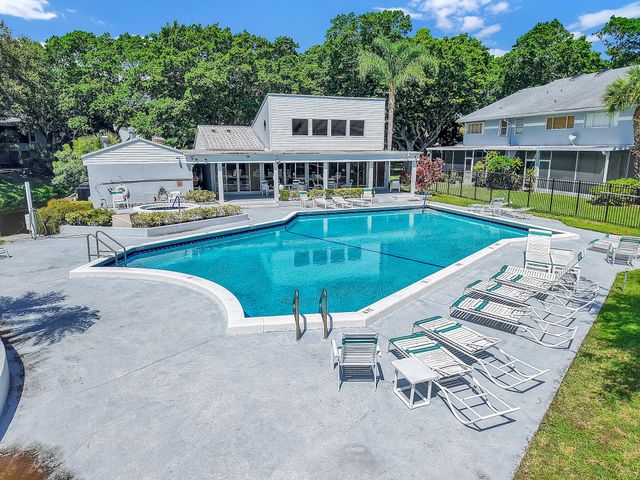 6191 Old Court Road 806, Boca Raton, FL 33433