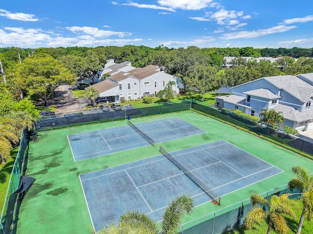 6191 Old Court Road 806, Boca Raton, FL 33433