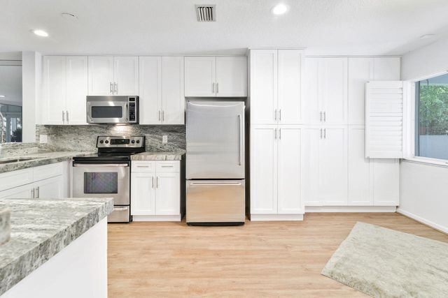 6191 Old Court Road 806, Boca Raton, FL 33433