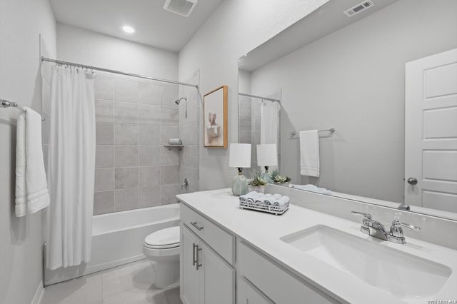 25819 Posey, Boerne, TX 78006