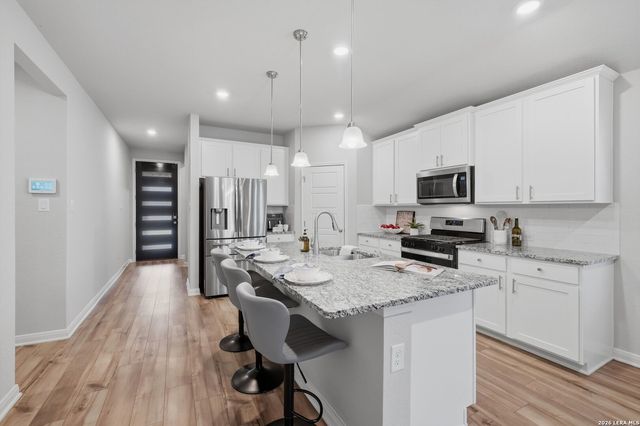 25819 Posey, Boerne, TX 78006