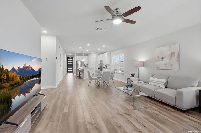 25819 Posey, Boerne, TX 78006