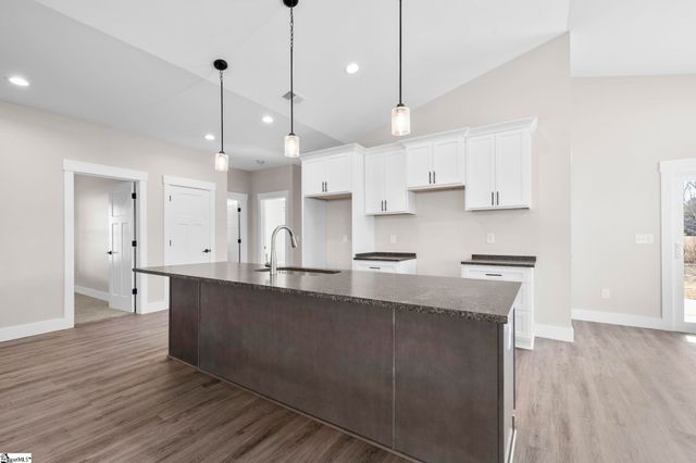 369 Scenic Avenue, Campobello, SC 29322