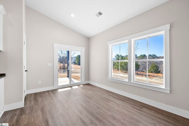 369 Scenic Avenue, Campobello, SC 29322