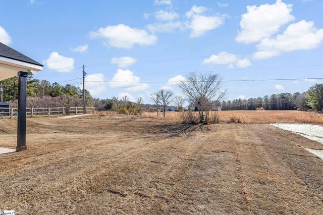 369 Scenic Avenue, Campobello, SC 29322