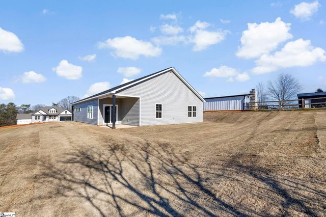 369 Scenic Avenue, Campobello, SC 29322