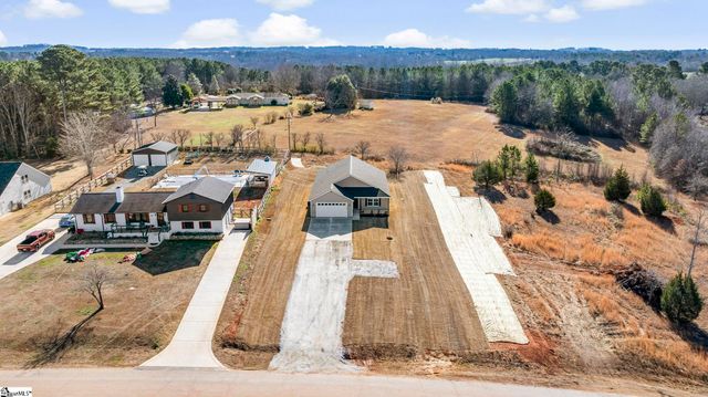 369 Scenic Avenue, Campobello, SC 29322