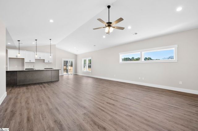 369 Scenic Avenue, Campobello, SC 29322