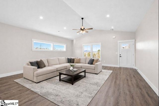 369 Scenic Avenue, Campobello, SC 29322