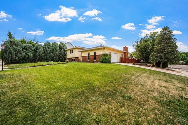 4619 Cedarweed Blvd, Pueblo, CO 81001