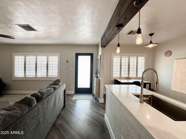 7707 E AVALON Drive, Scottsdale, AZ 85251