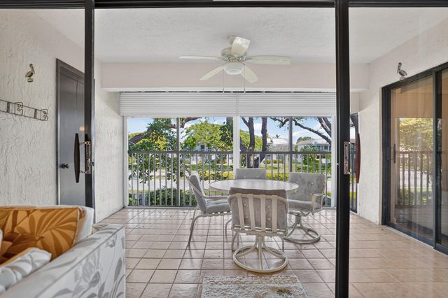 65 PELICAN POINTE Drive 2030, Delray Beach, FL 33483