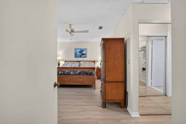 65 PELICAN POINTE Drive 2030, Delray Beach, FL 33483