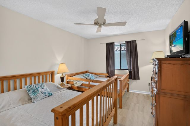 65 PELICAN POINTE Drive 2030, Delray Beach, FL 33483