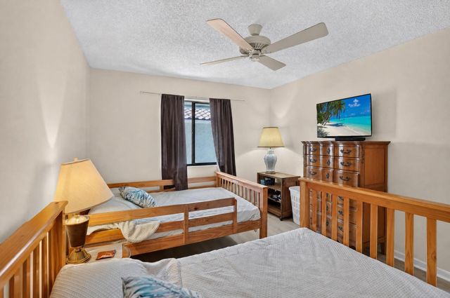 65 PELICAN POINTE Drive 2030, Delray Beach, FL 33483