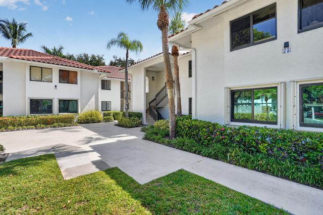 65 PELICAN POINTE Drive 2030, Delray Beach, FL 33483
