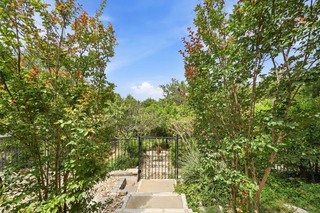 2021 Harvest Dance DR, Leander, TX 78641