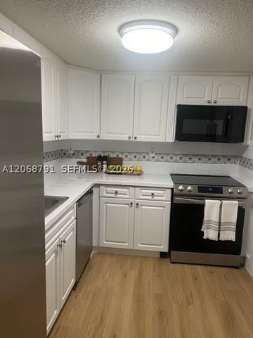7947 SW 104th St 202C, Miami, FL 33156