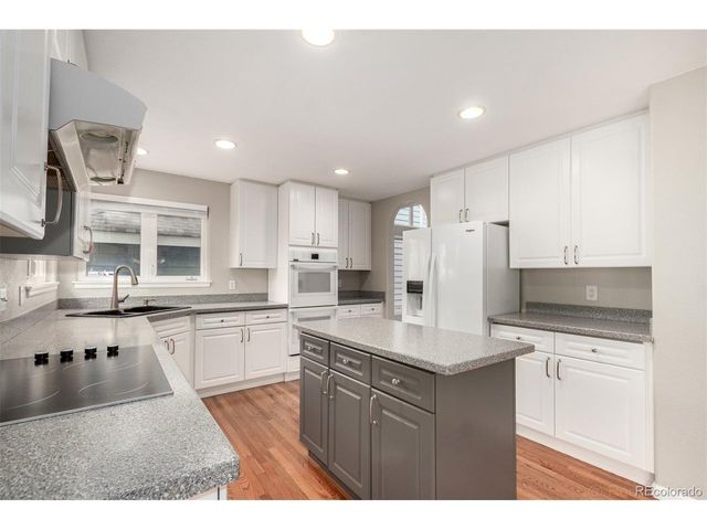 8546 E Amherst Cir, Denver, CO 80231