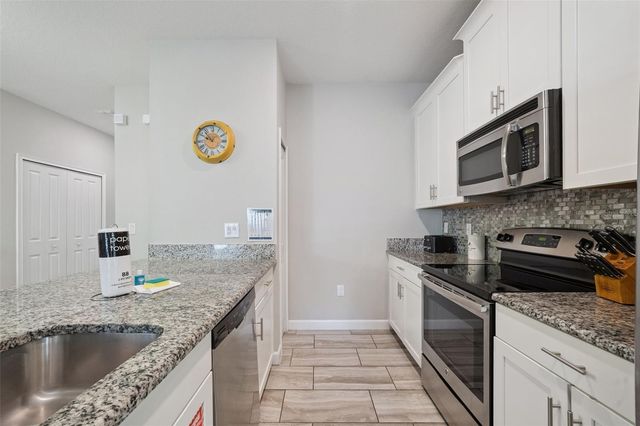 1610 MOON VALLEY DRIVE, Davenport, FL 33896