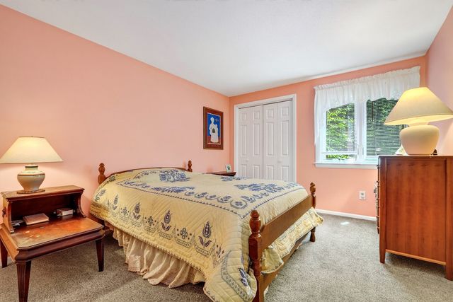 8 Pilgrim Drive A, Westford, MA 01886