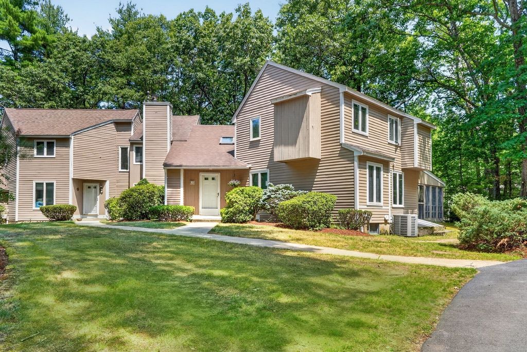 8 Pilgrim Drive A, Westford, MA 01886