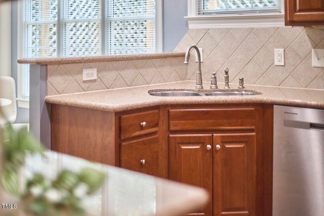 10 Haywood Court, Durham, NC 27705