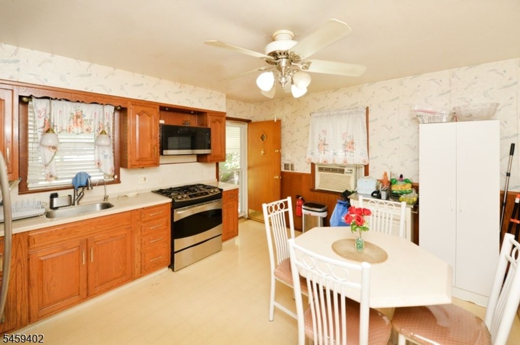 62 Knapp Ave, Clifton City, NJ 07011 — photo 4