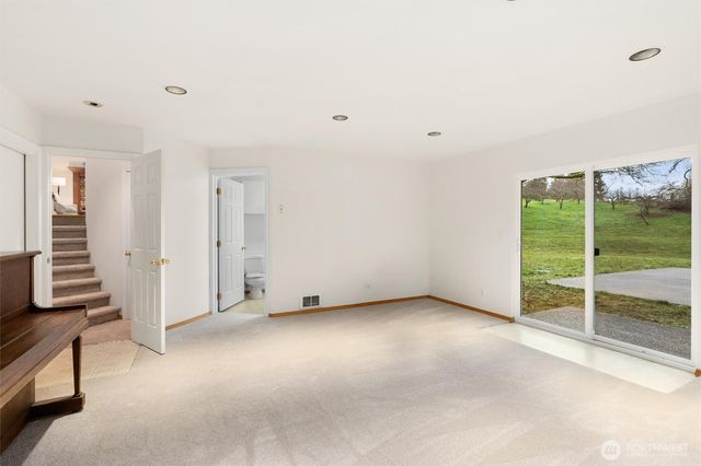 7022 73rd Place SE, Snohomish, WA 98290