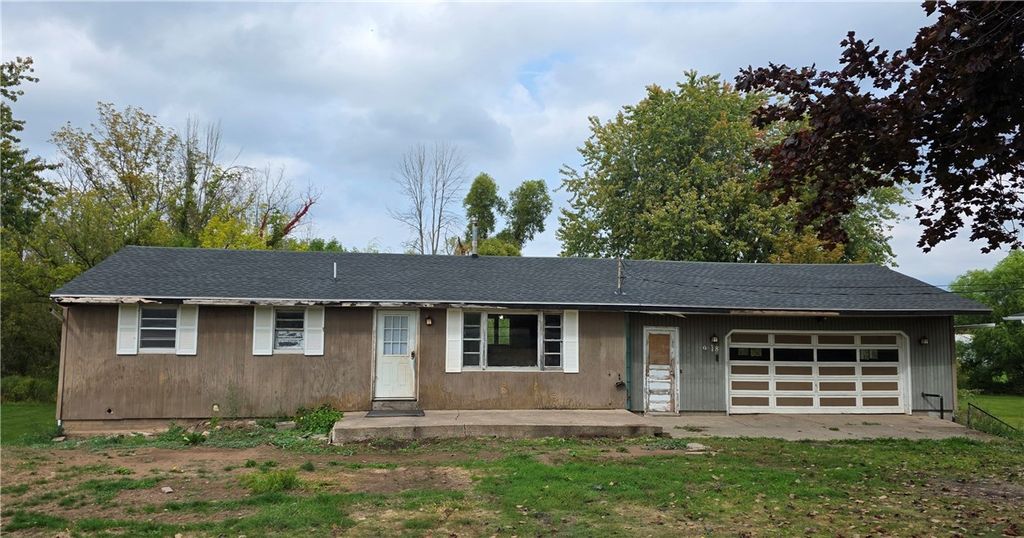 9678 West Ridge Road, Clarkson, NY 14420