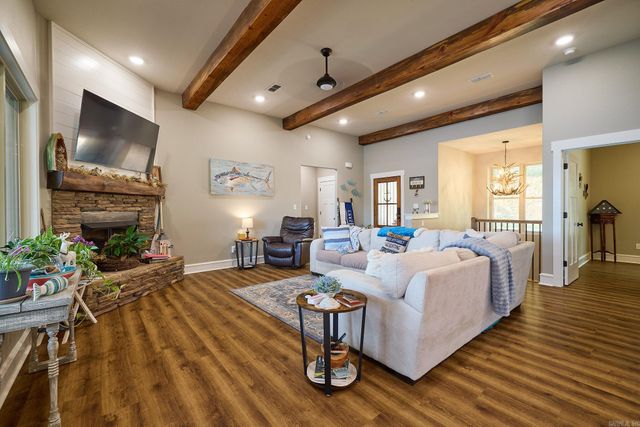 16728 Cabes Point Road, Alexander, AR 72002