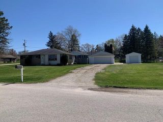 3331 Carol COURT, Oak Creek, WI 53154