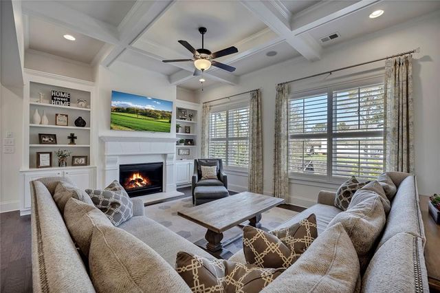 152 Sierra Circle, Woodstock, GA 30188