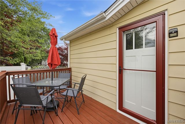 18 Stratford Place, Cheektowaga, NY 14225