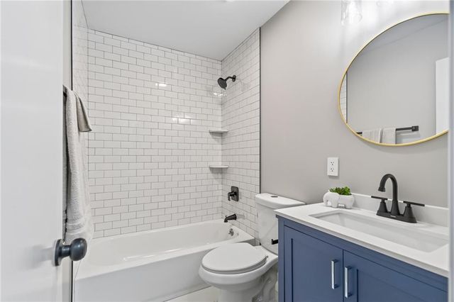 3016 Porter Road, Independence, MO 64055