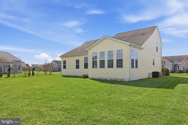 38 FAIRWAY DR, Ocean View, DE 19970