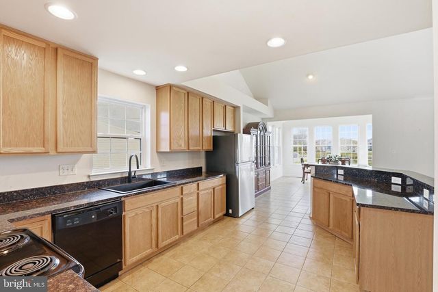 38 FAIRWAY DR, Ocean View, DE 19970
