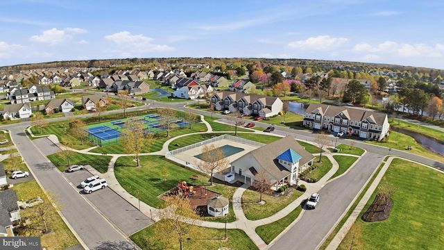 38 FAIRWAY DR, Ocean View, DE 19970
