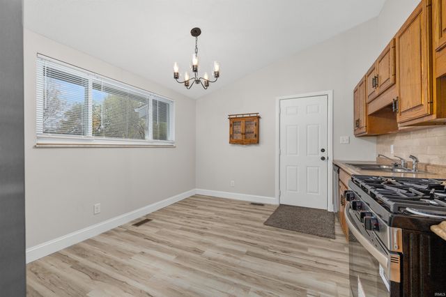 819 Elnora Drive, Fort Wayne, IN 46825