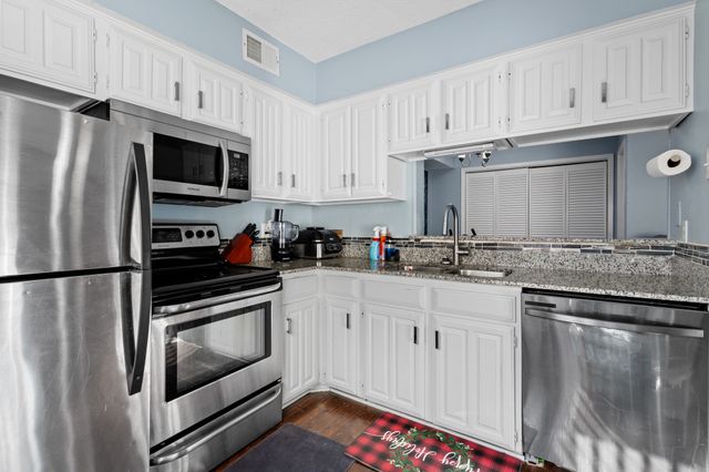 5626 Preston Oaks Road 24B, Dallas, TX 75254