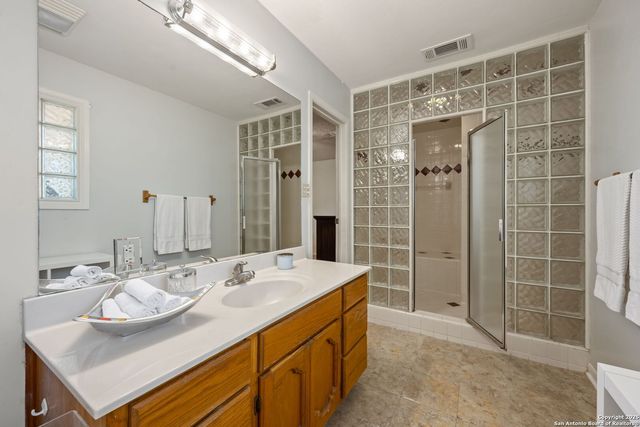 9416 Geronimo View Street, San Antonio, TX 78254