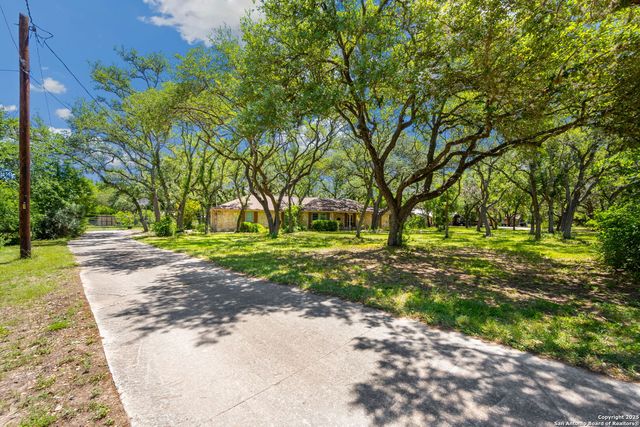 9416 Geronimo View Street, San Antonio, TX 78254