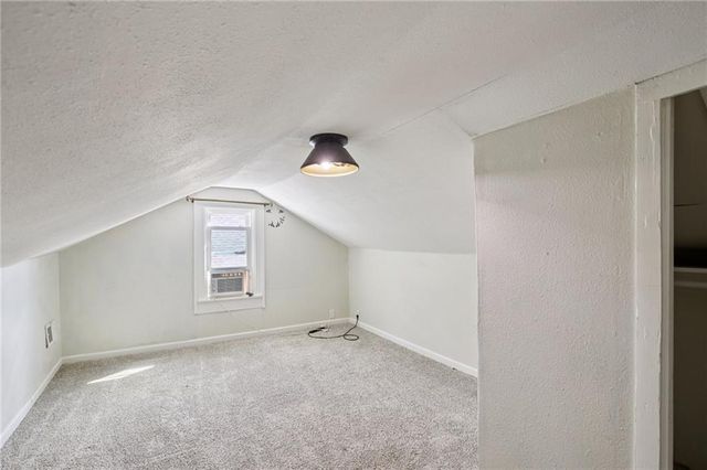 823 S Tremont Avenue, Ottawa, KS 66067