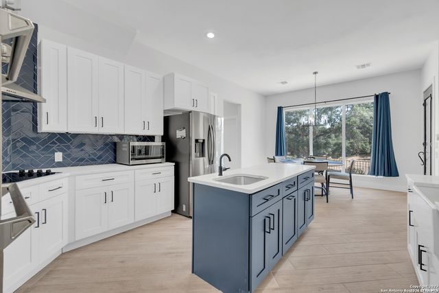 1416 CORKSCREW CT, New Braunfels, TX 78132