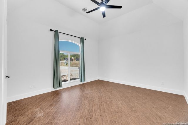 1416 CORKSCREW CT, New Braunfels, TX 78132