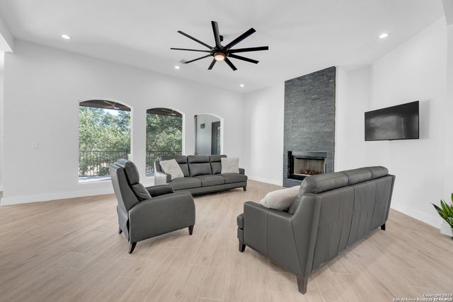 1416 CORKSCREW CT, New Braunfels, TX 78132