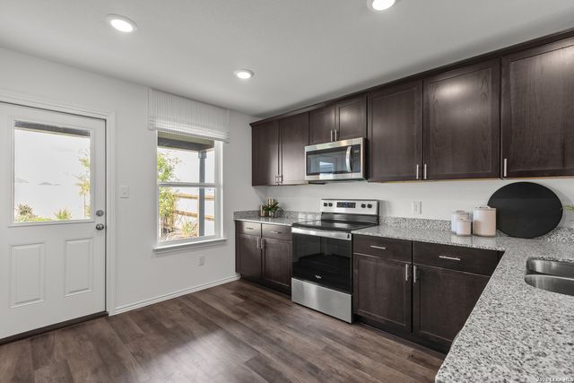977 Heartseed Avenue, New Braunfels, TX 78130