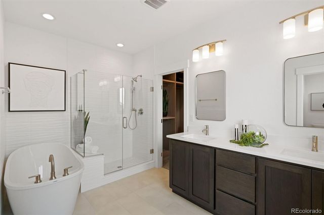 3691 N Buchanan Court, Aurora, CO 80019